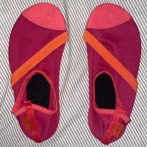 New without tags FitKicks